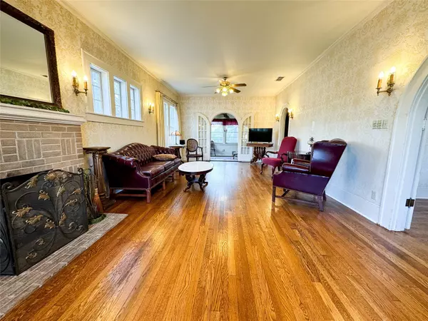 Haskell, TX 79521,405 N Ave H