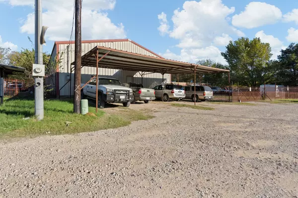 Fort Worth, TX 76140,5385 Rendon RD