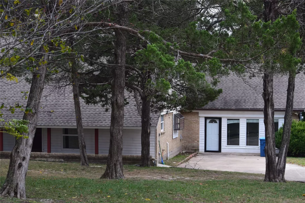 Desoto, TX 75115,1814 W Pleasant Run RD