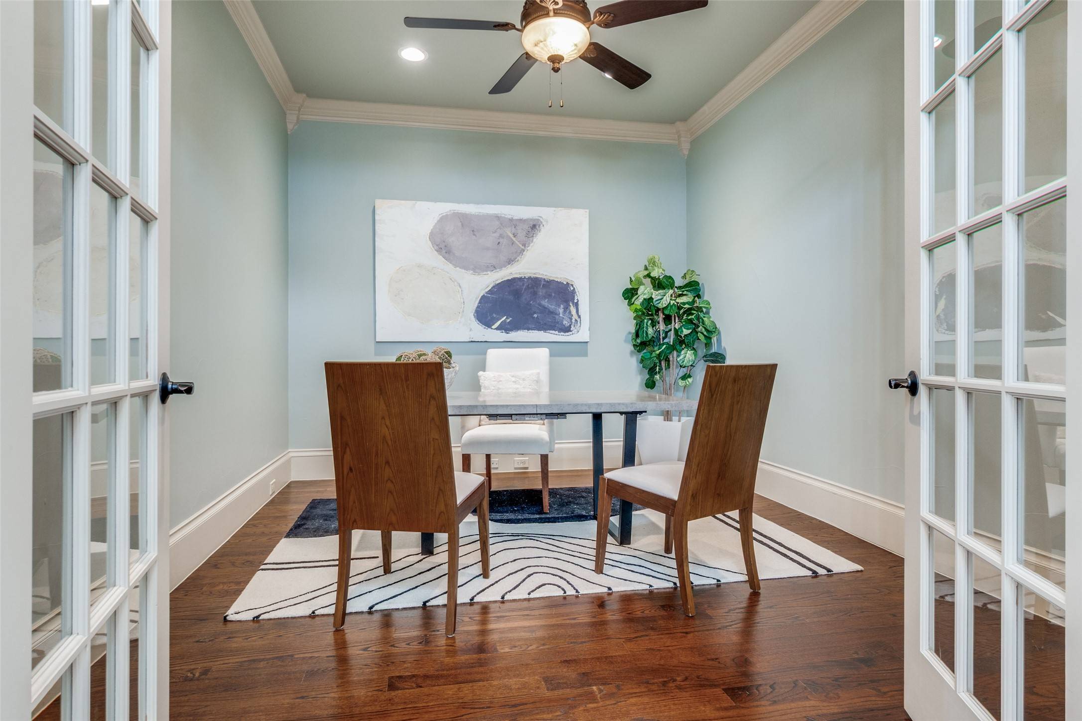 Dallas, TX 75229,4122 Walnut Meadow LN