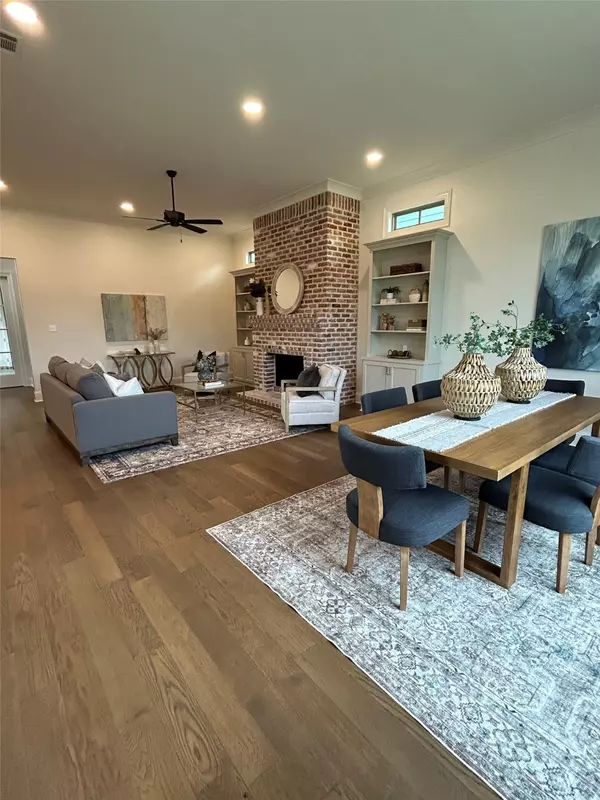 Shreveport, LA 71106,2133 Pecan Square AVE