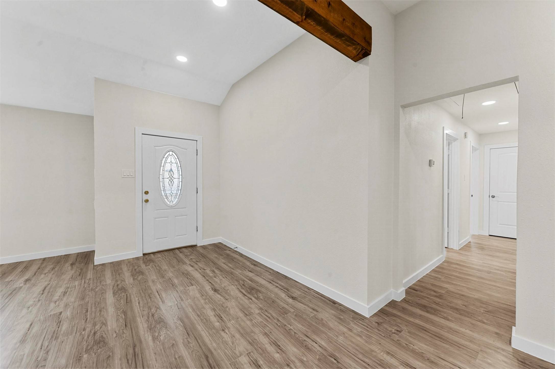 Dallas, TX 75238,9211 Crestlake DR