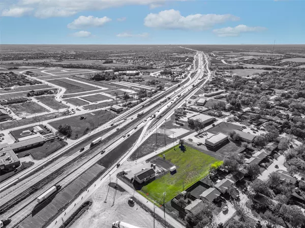 813 Lamar ST, Royse City, TX 75087