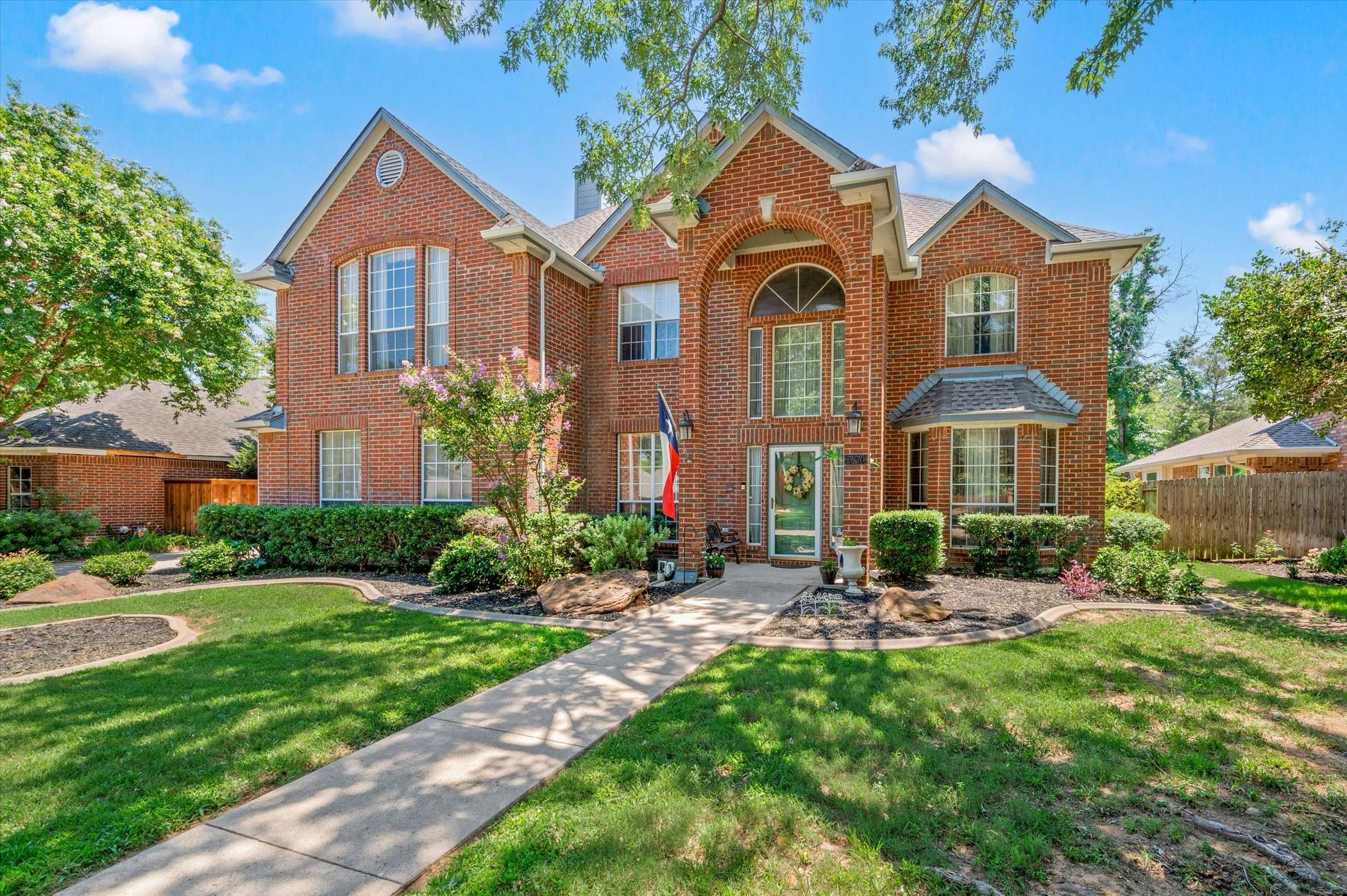 Grapevine, TX 76051,2820 Southshore DR