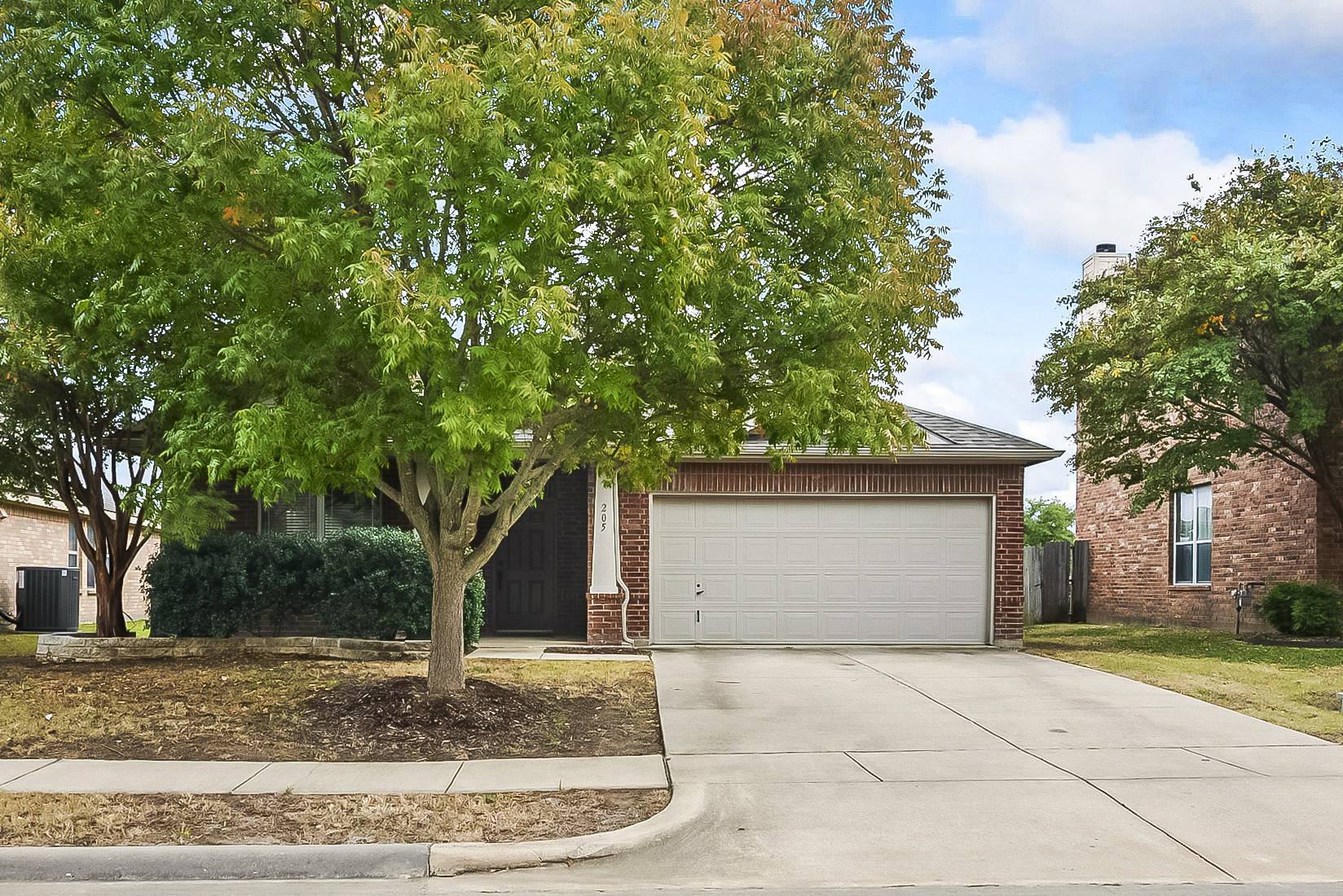 Van Alstyne, TX 75495,205 Villanova DR
