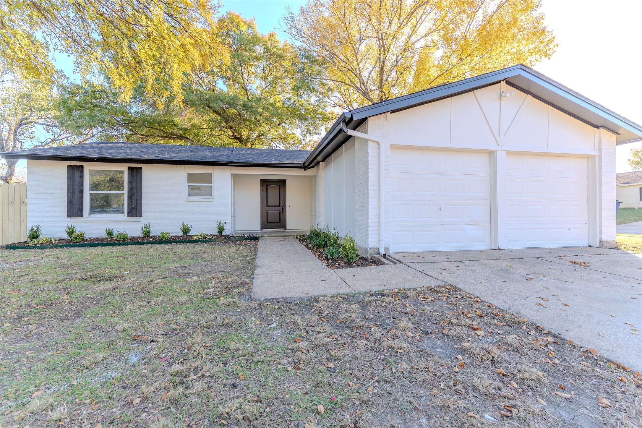 1534 Clearbrook ST, Lancaster, TX 75134