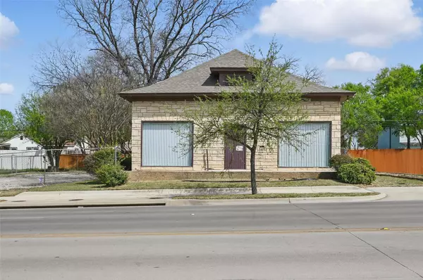 Fort Worth, TX 76105,2825 E Rosedale ST