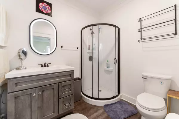 Mcgregor, TX 76657,912 W 6th ST