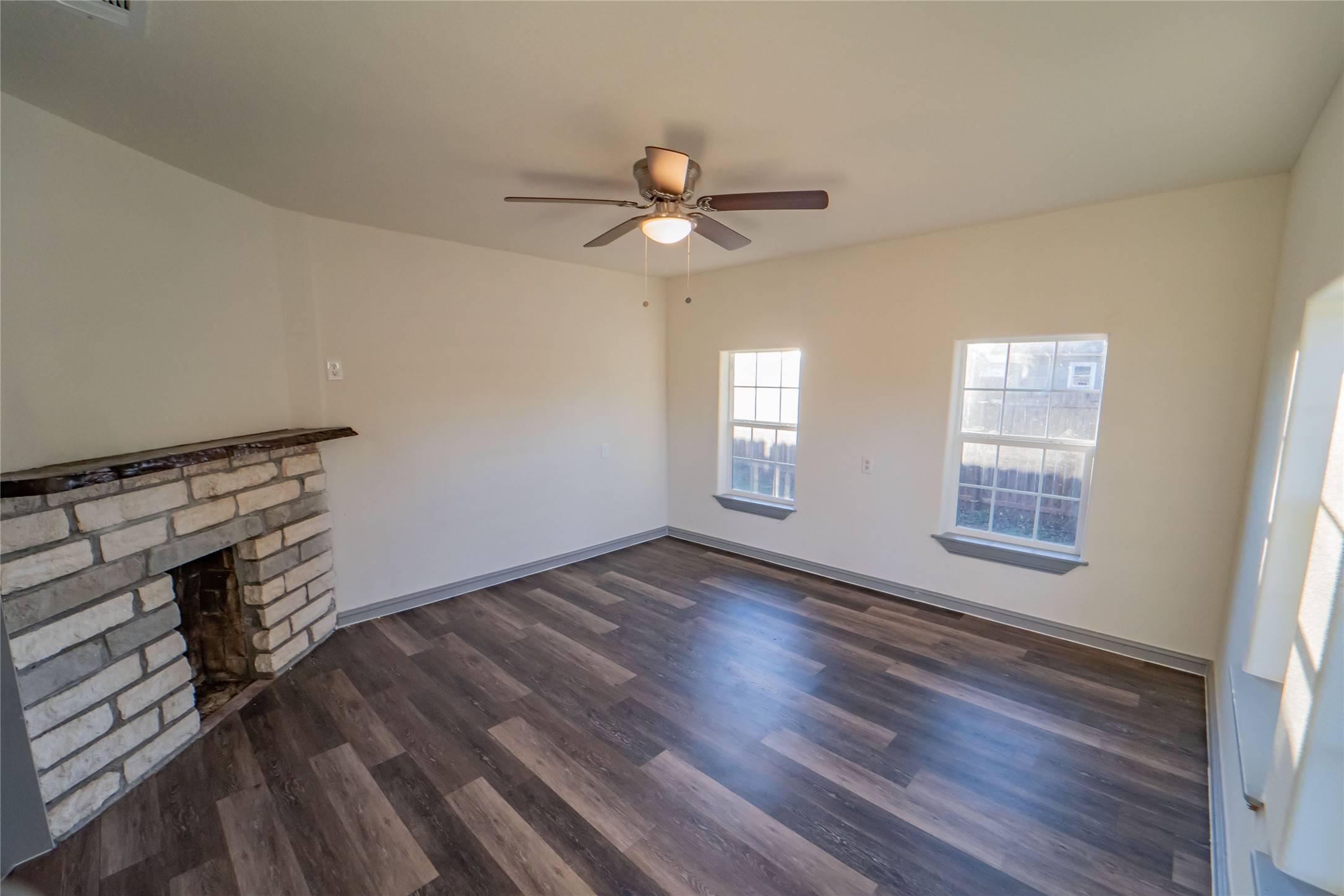 Breckenridge, TX 76424,811, 809 W Jeanette ST