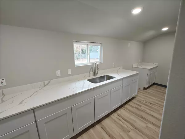 Prosper, TX 75078,701 E 1st ST