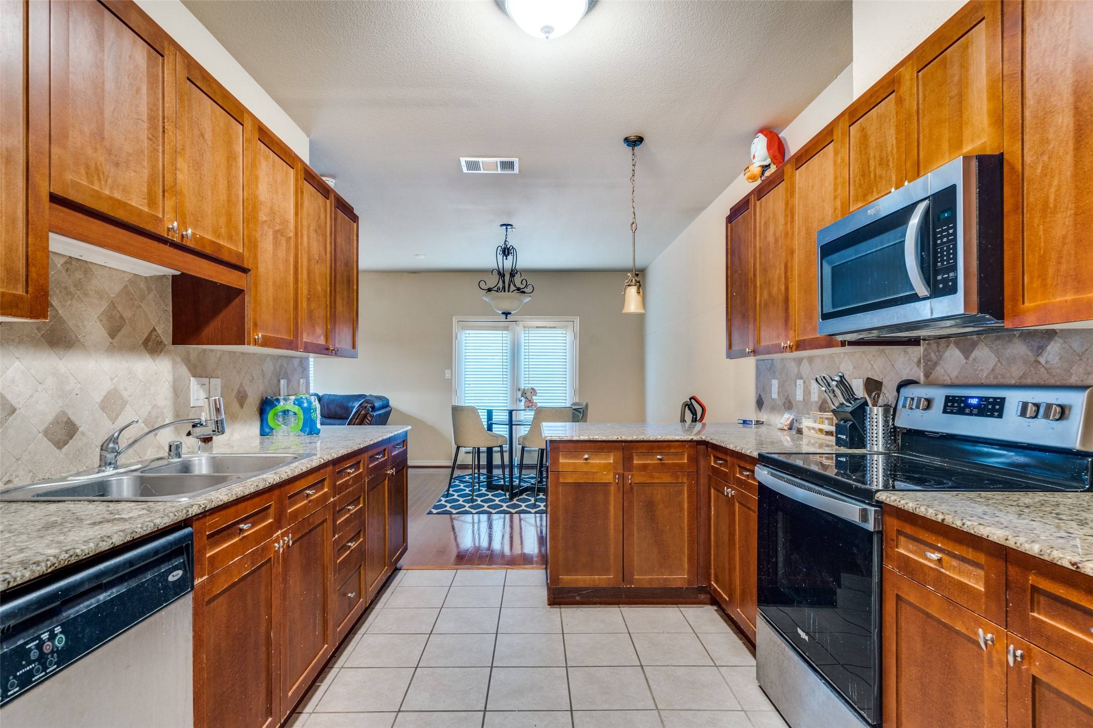 Plano, TX 75023,341 Metropolitan DR