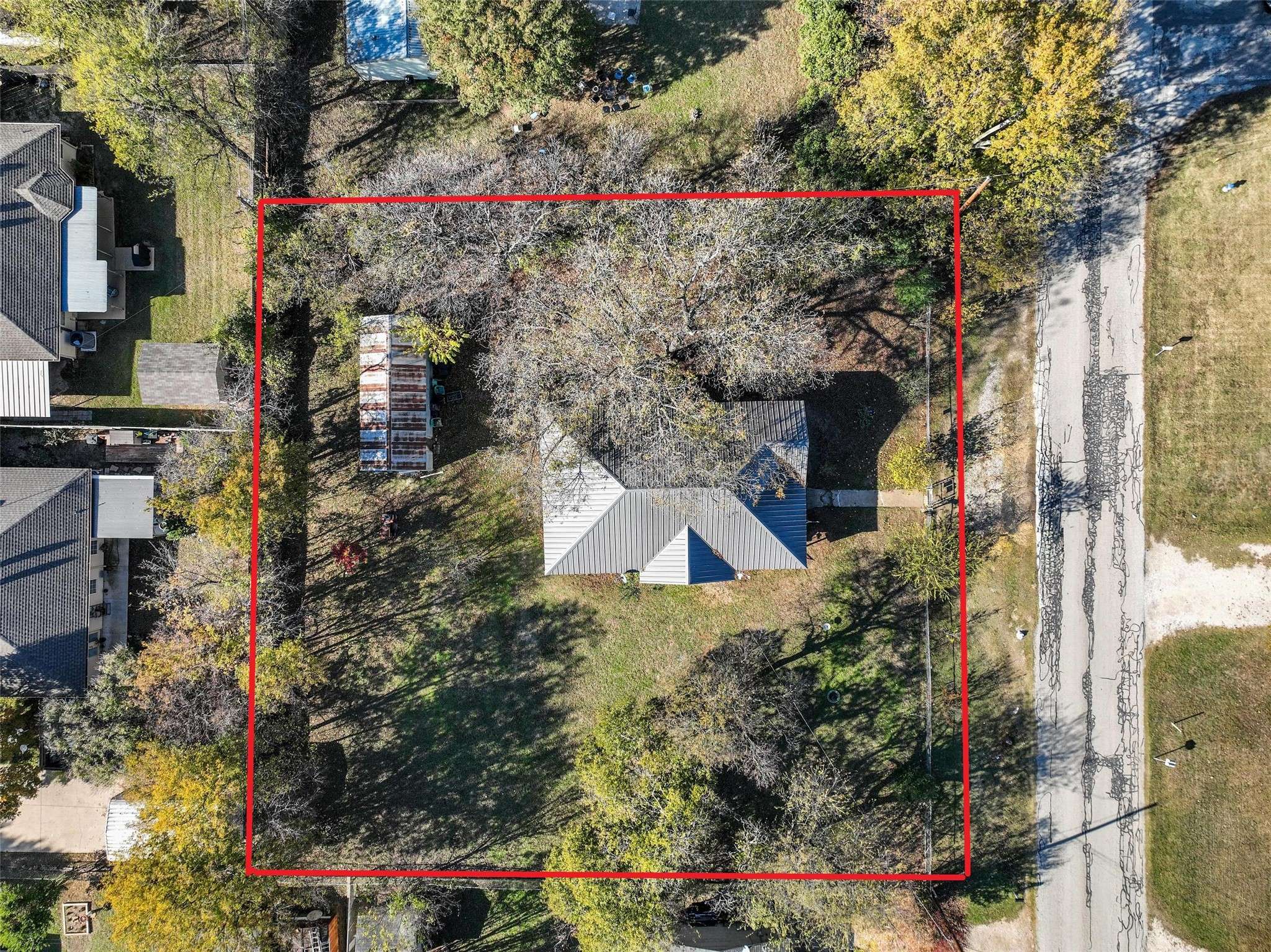 213 W Eldred ST, Burleson, TX 76028