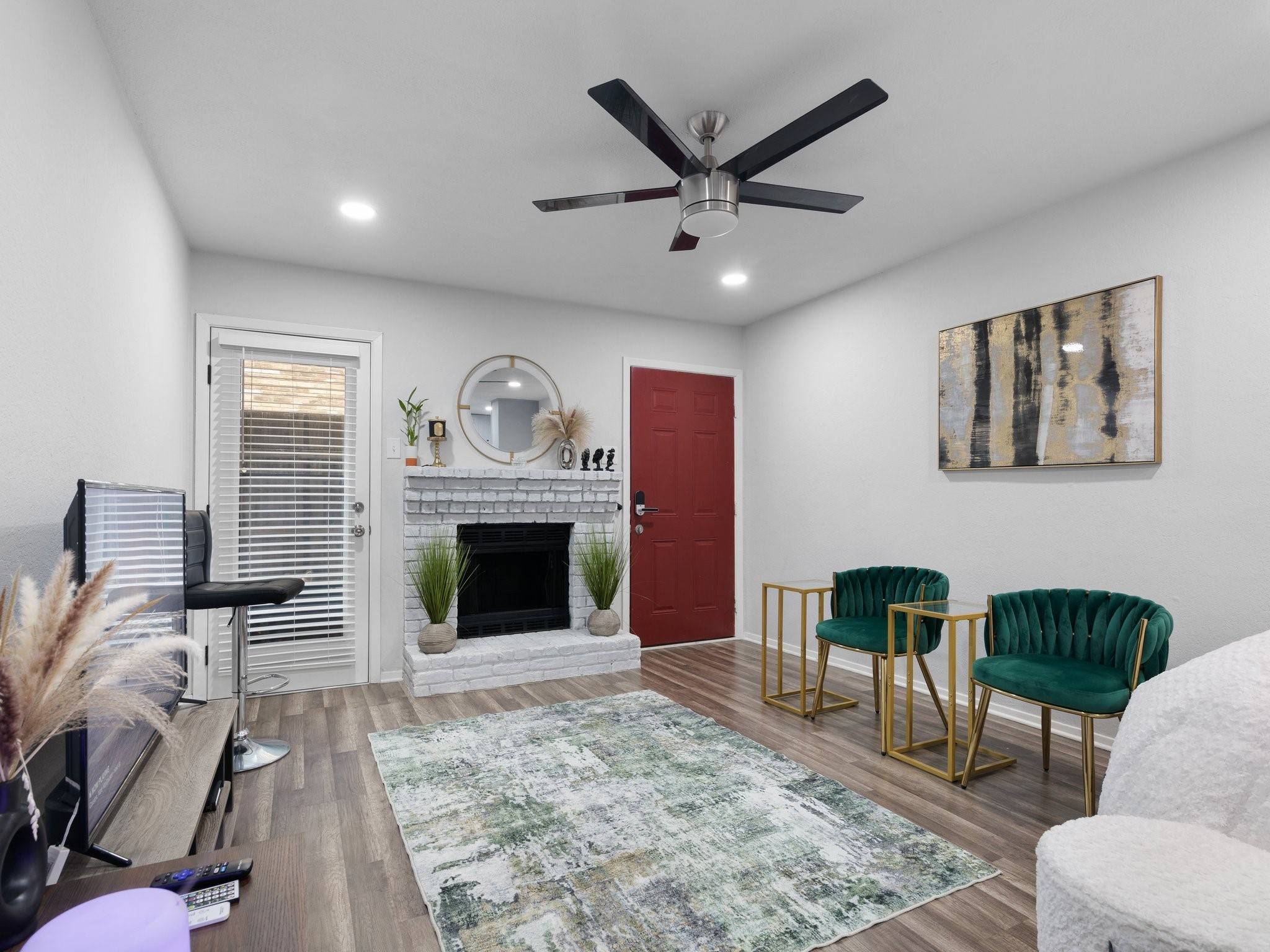 1810 N Garrett AVE #125,  Dallas,  TX 75206