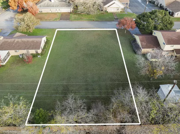 319 Allen DR, Justin, TX 76247