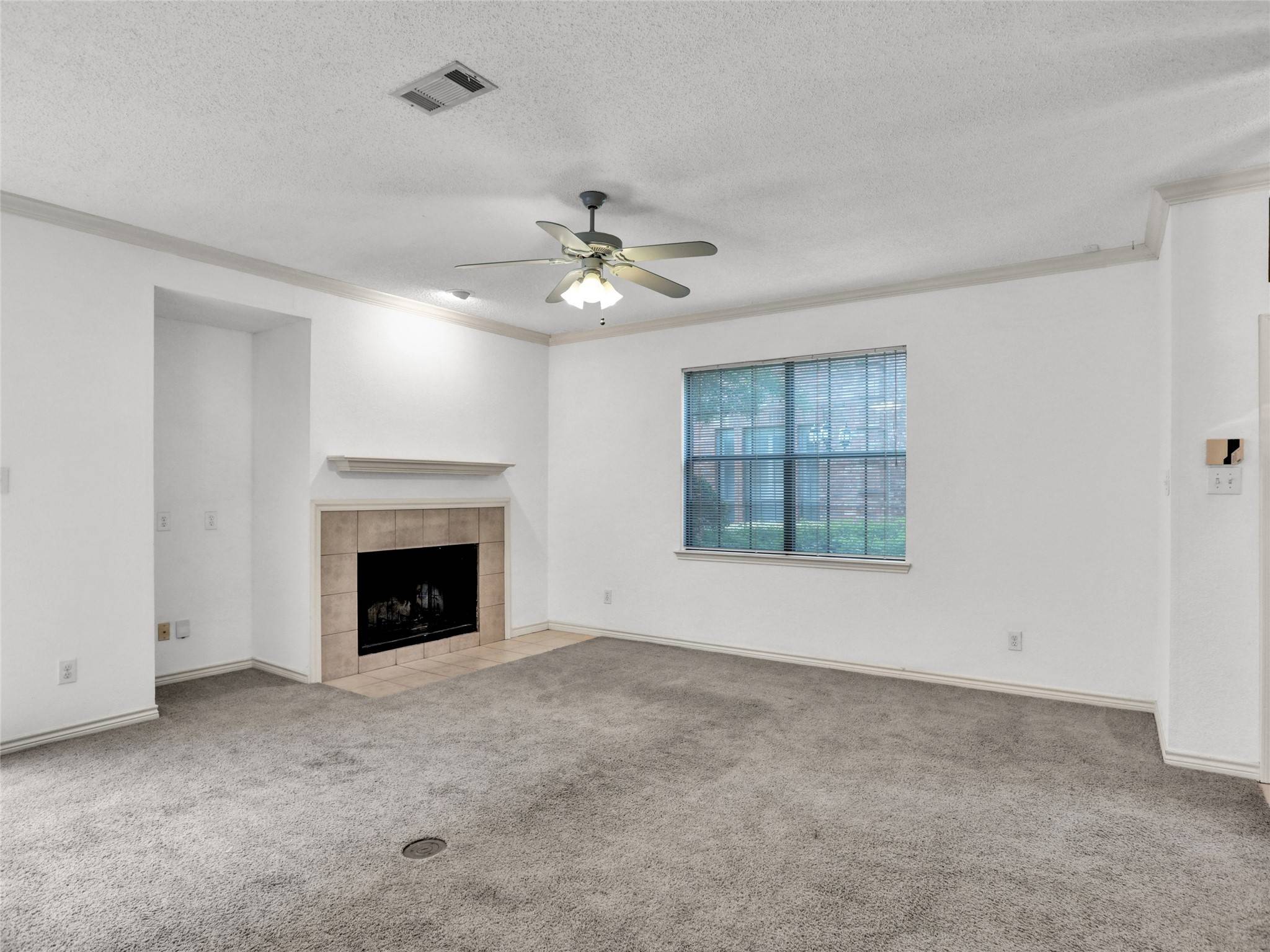 Addison, TX 75001,17055 Vinland DR