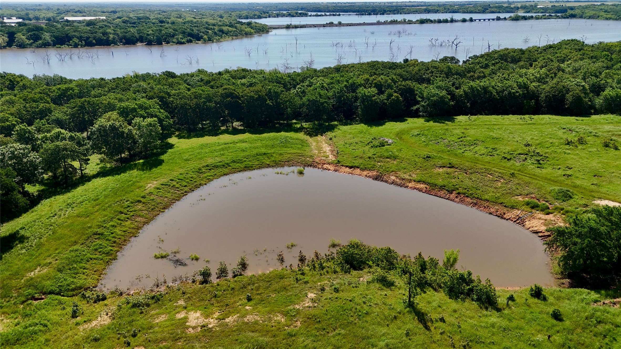 195 Smith Ranch RD, Tioga, TX 76271