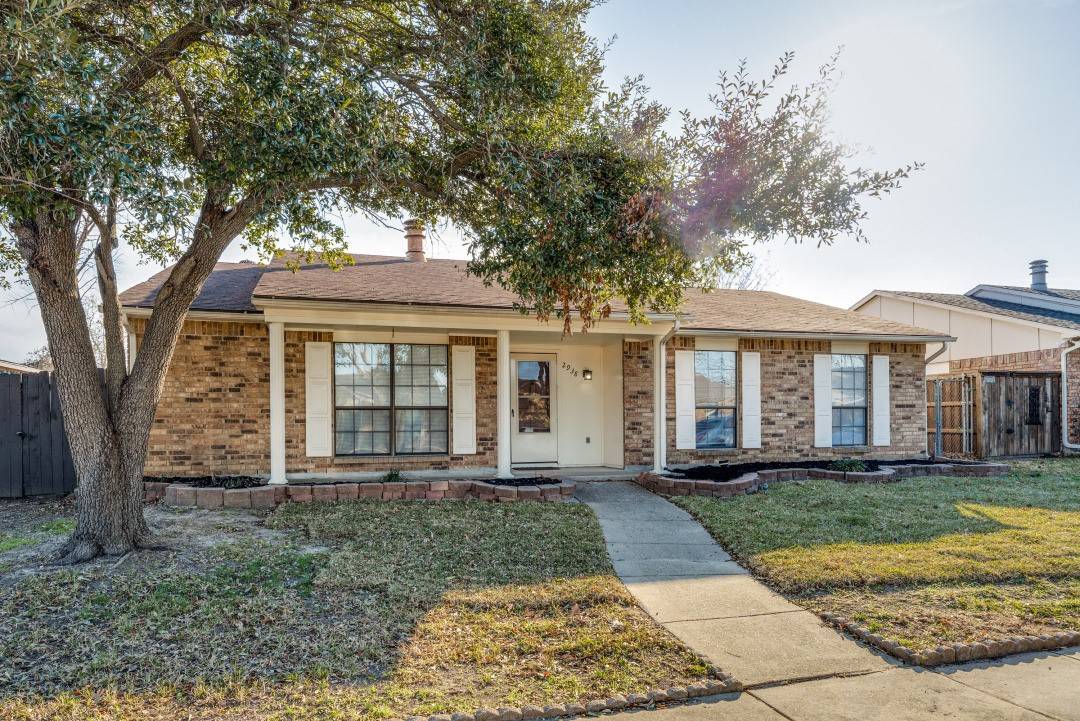 Dallas, TX 75228,2938 Weather Vane LN