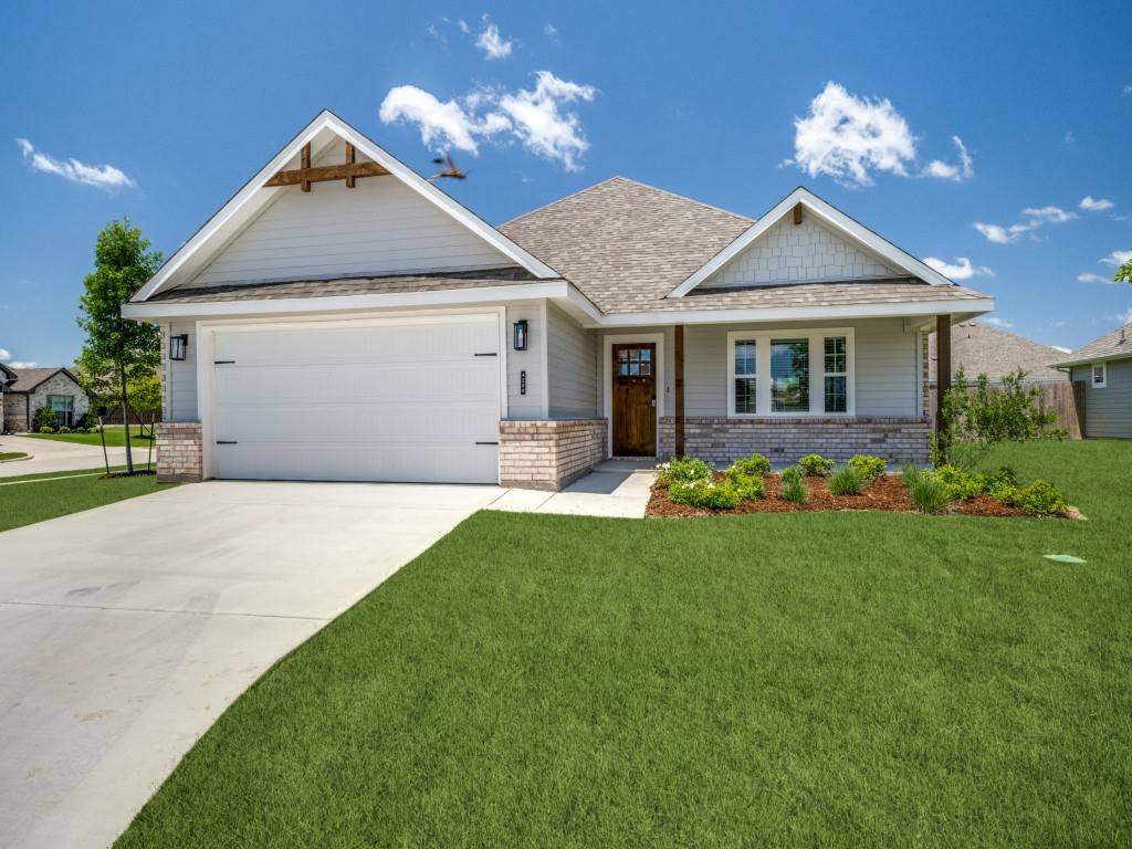 4200 Baccarat LN, Sanger, TX 76266