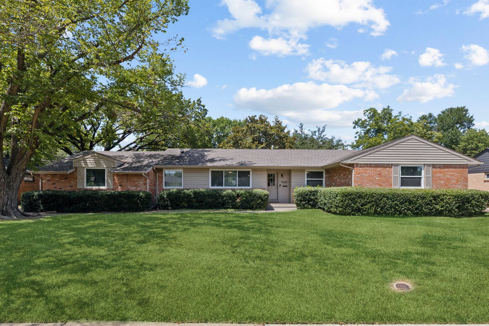 3567 Flaxley DR, Dallas, TX 75229