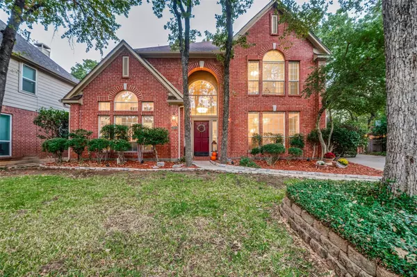 3904 Brookfield DR, Arlington, TX 76001