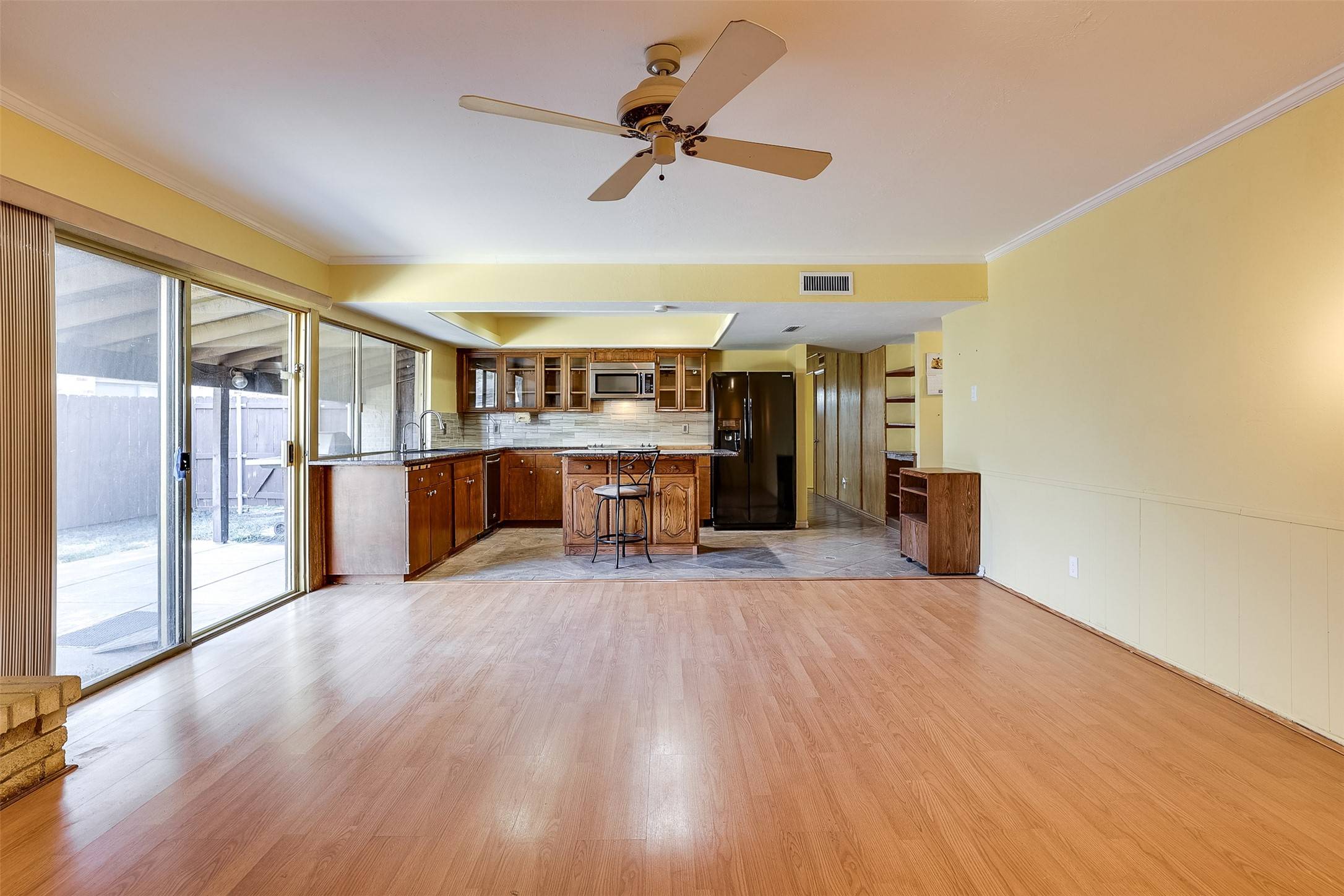 Garland, TX 75043,4106 Mayflower DR