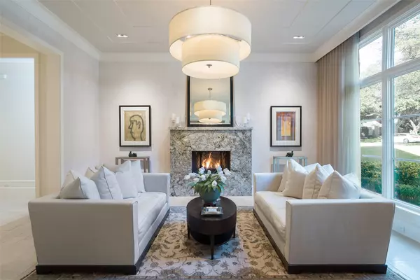 Dallas, TX 75248,33 Glen Abbey DR