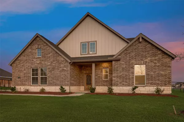 170 Spanish Moss TRL, Rhome, TX 76078