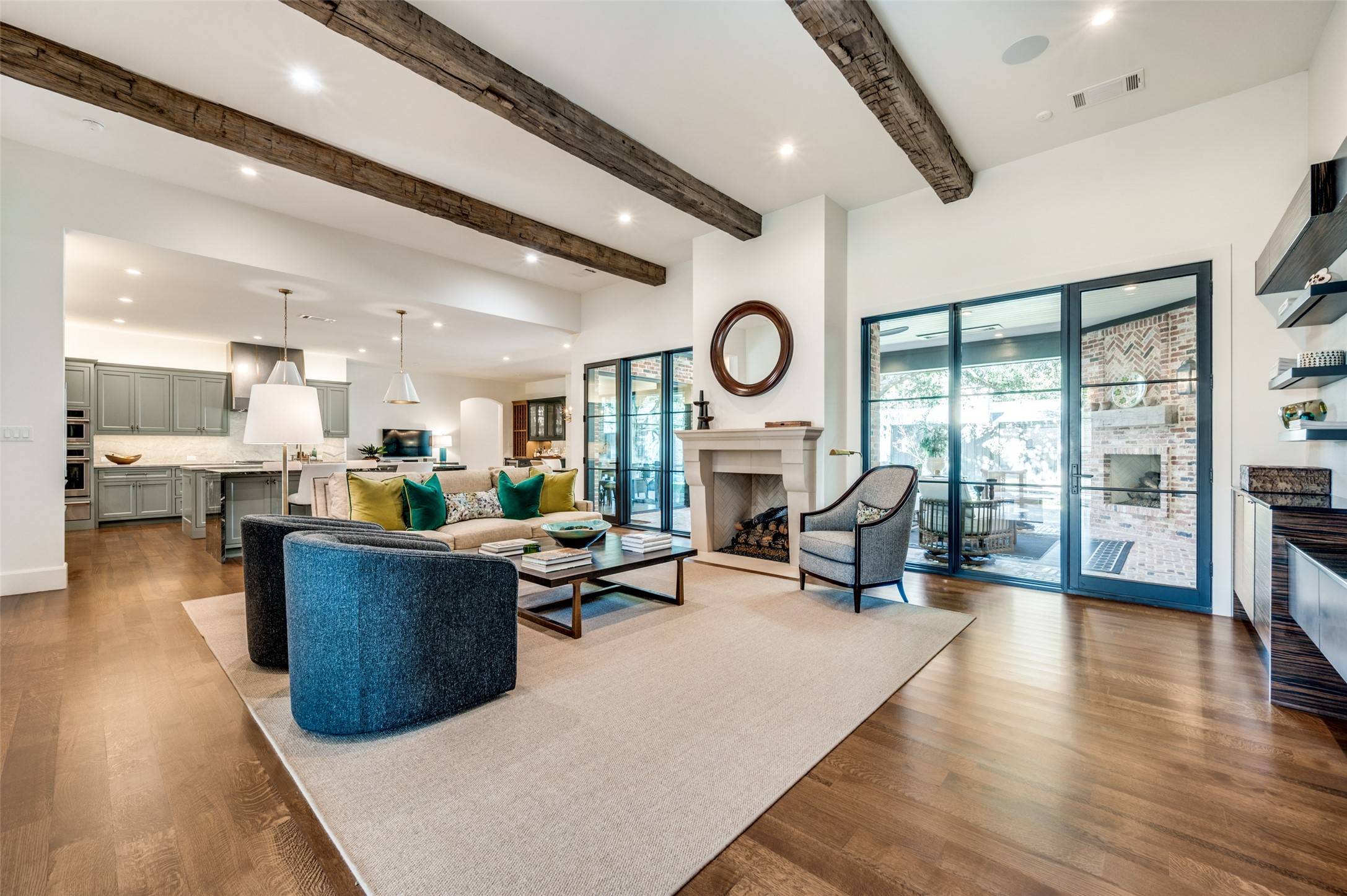 4207 Irvin Simmons DR, Dallas, TX 75229