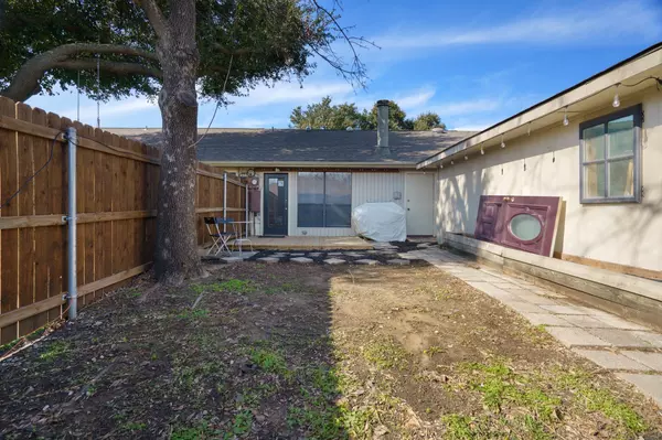 Euless, TX 76039,802 Blessing Creek DR