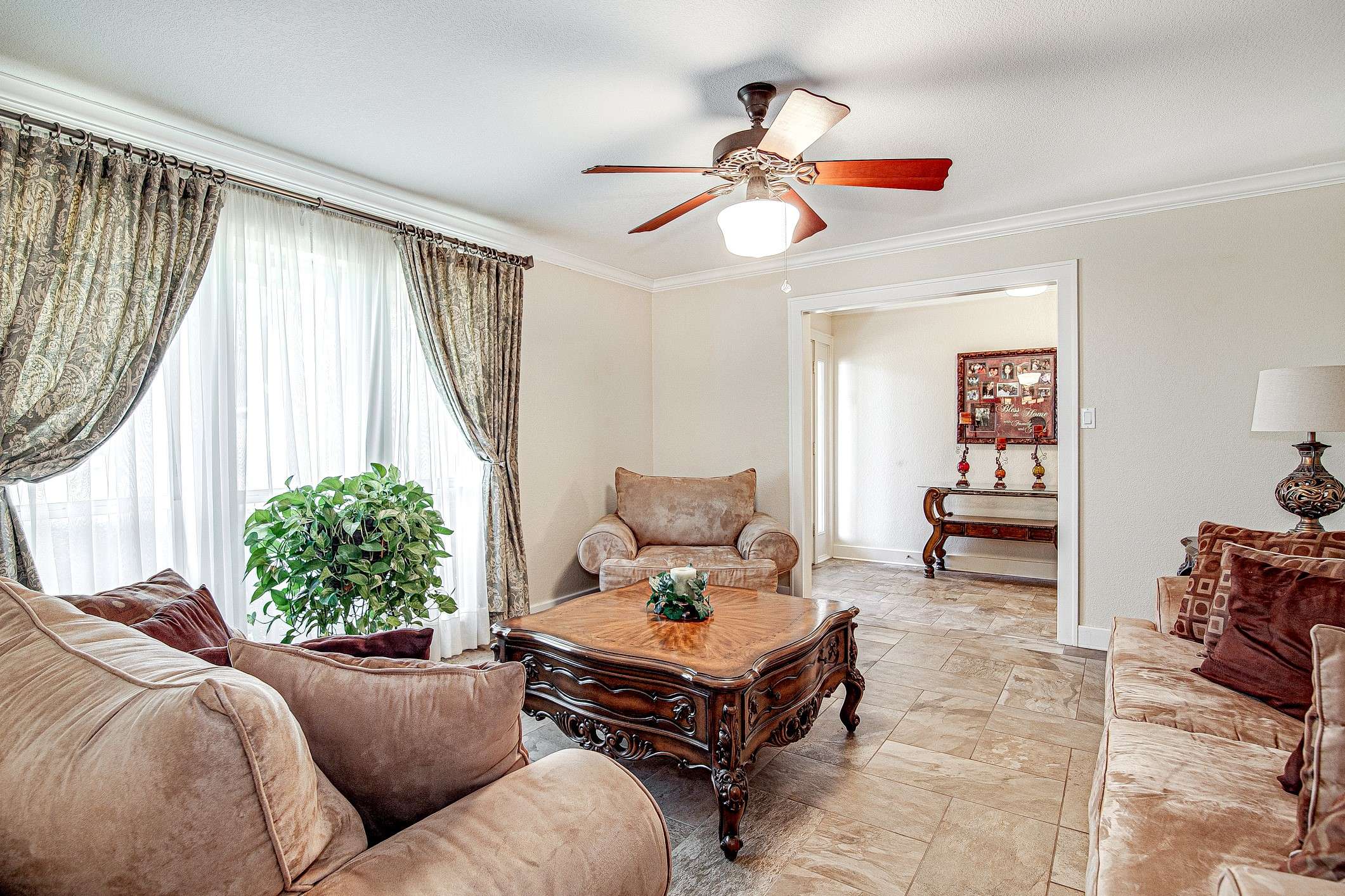 Fort Worth, TX 76133,5663 Woodway DR
