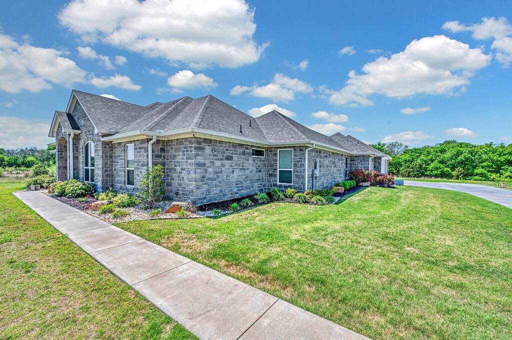 1680 Highland DR, Whitney, TX 76692