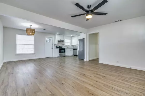 Dallas, TX 75228,2811 Encino DR