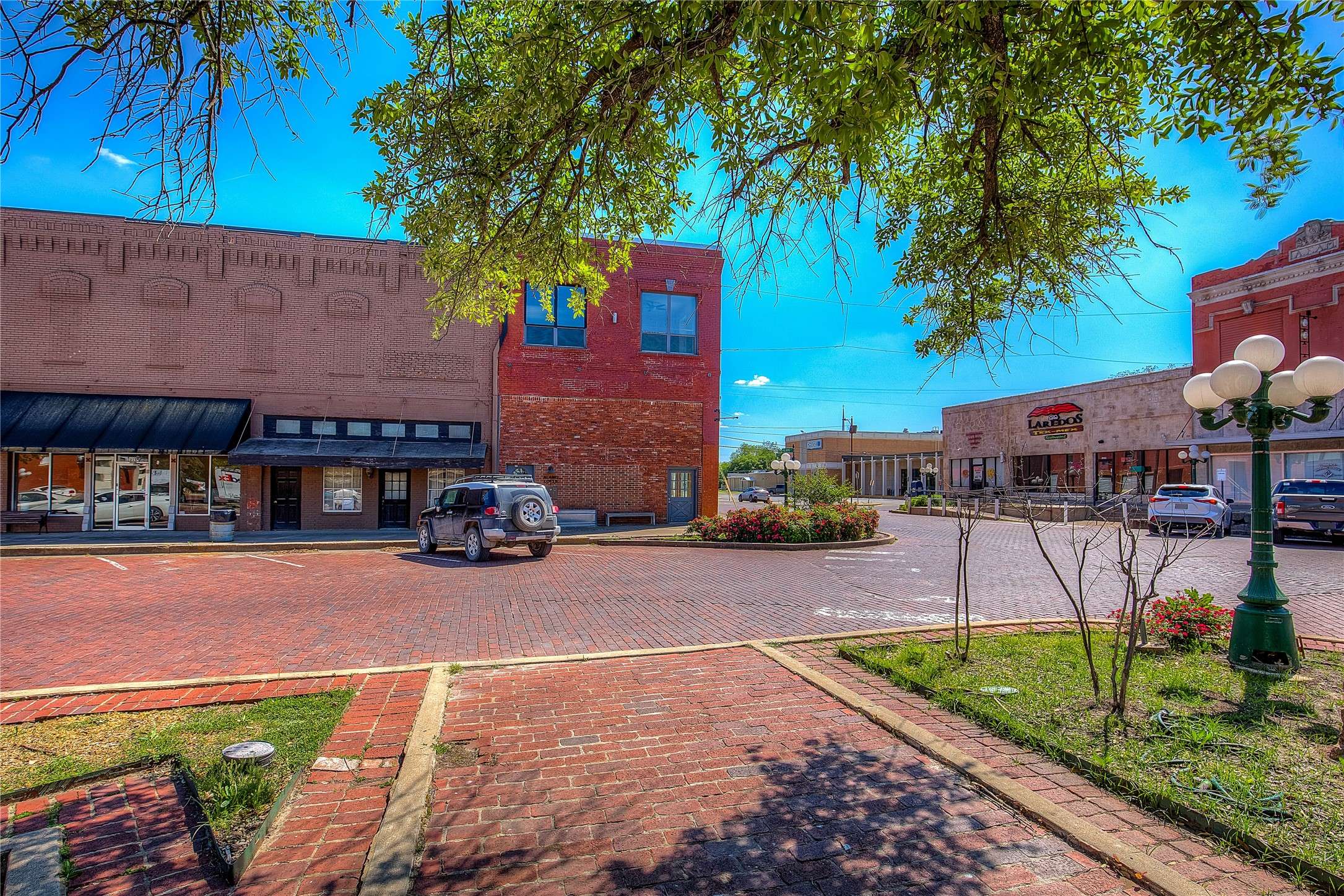 Commerce, TX 75428,1221 Alamo ST #301