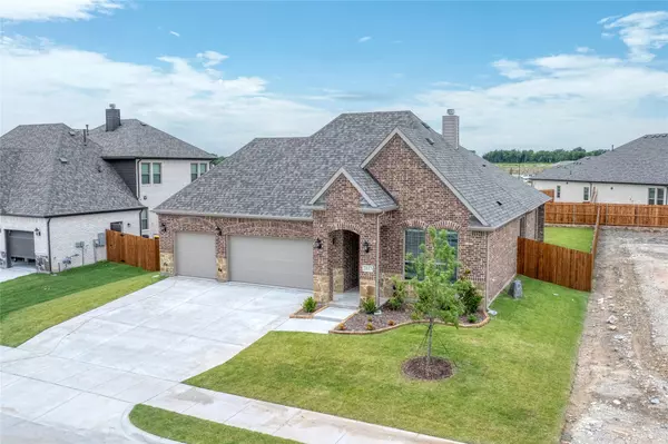 2817 Dolomite DR, Sherman, TX 75092