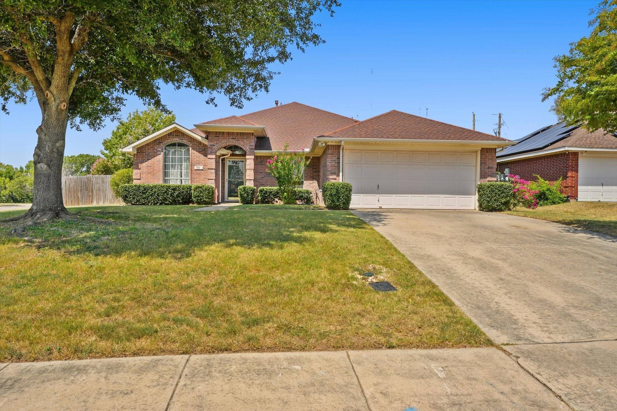 Cedar Hill, TX 75104,711 Daisy CT
