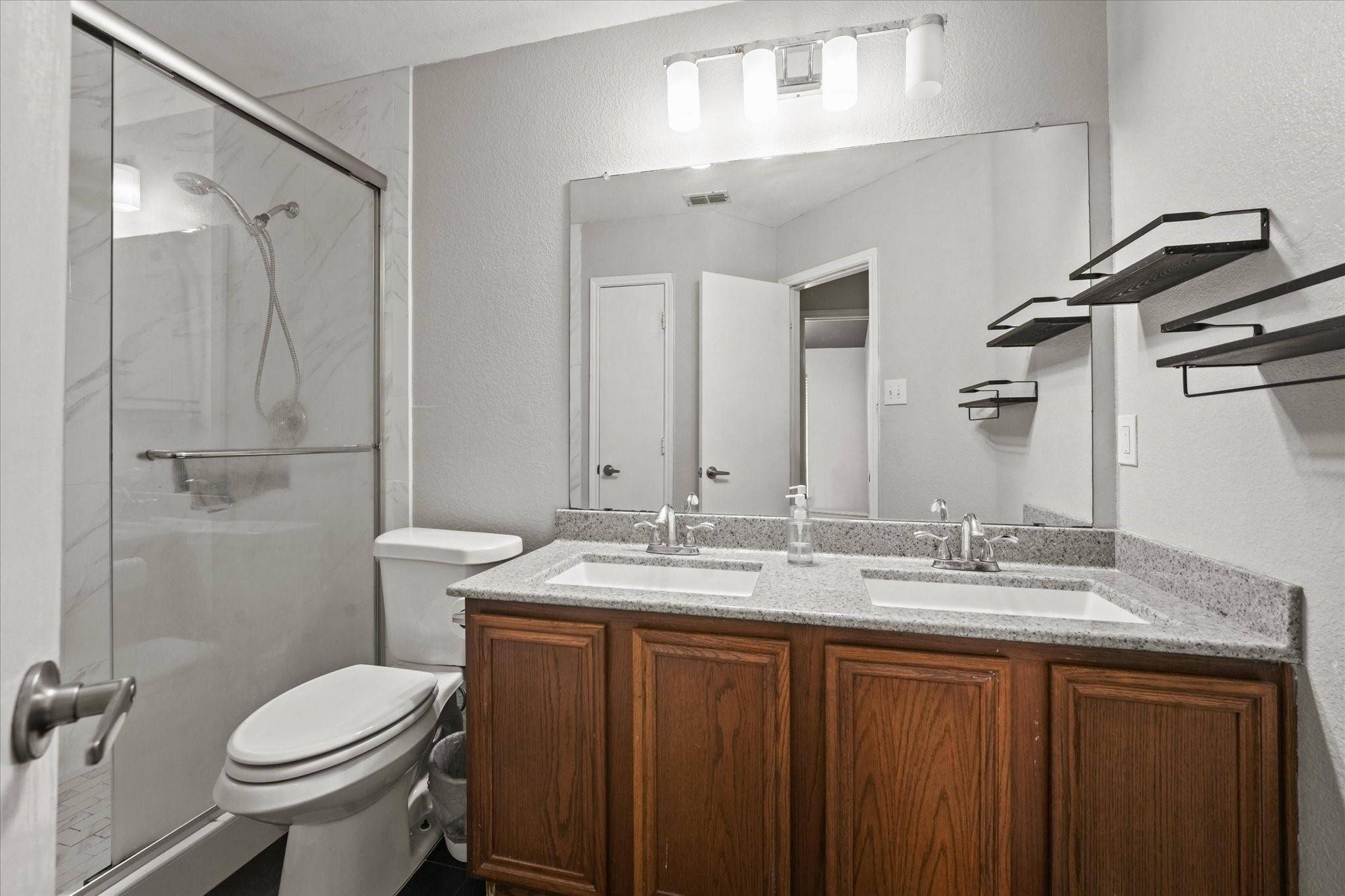 Cedar Hill, TX 75104,711 Daisy CT