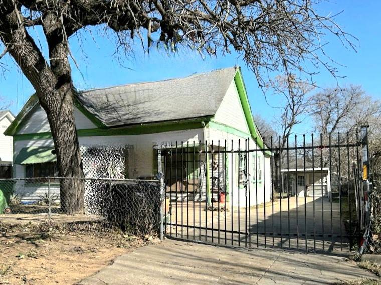 1308 Harrington AVE, Fort Worth, TX 76164