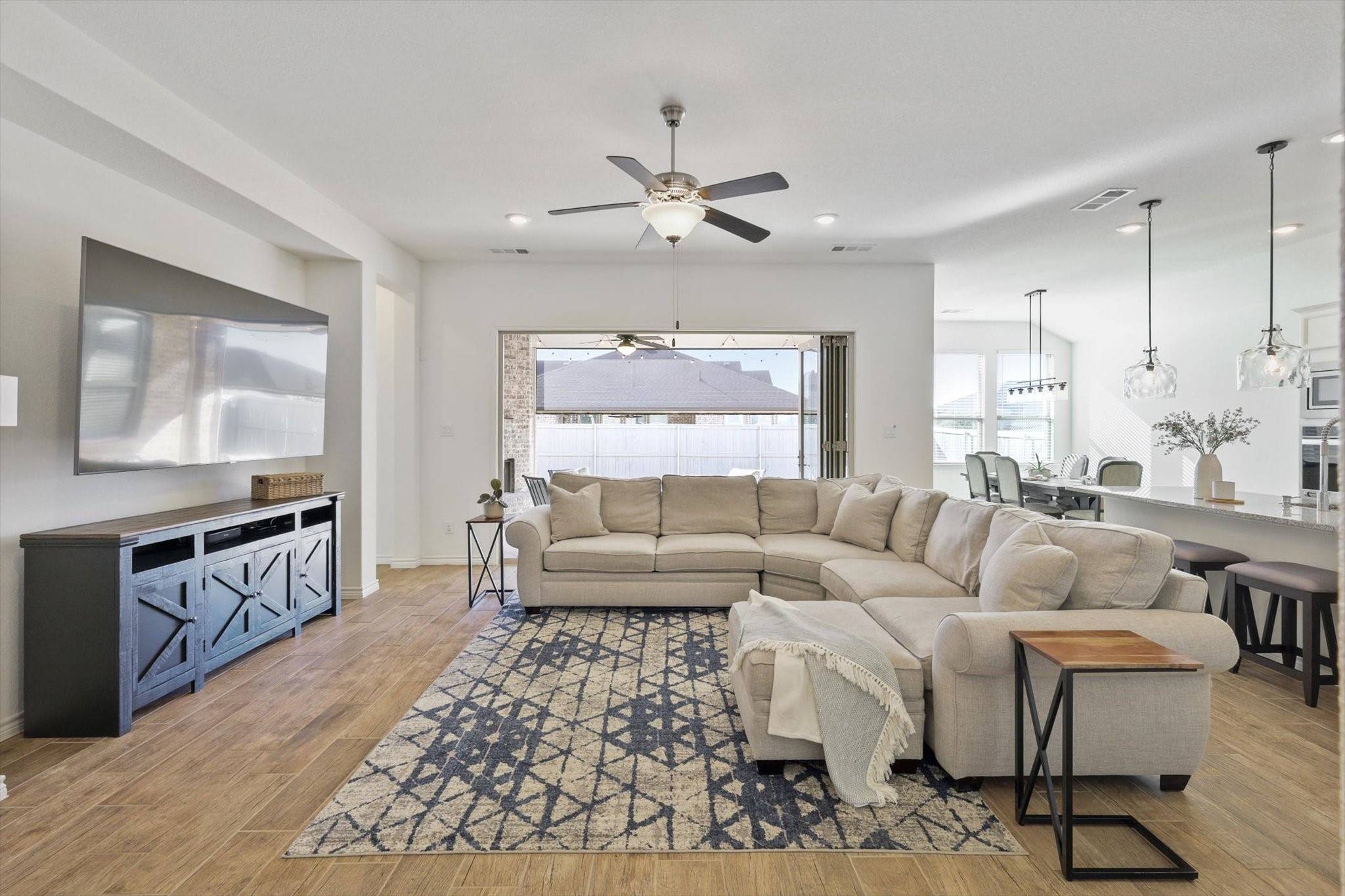 3021 Peekaboo LN, Northlake, TX 76247