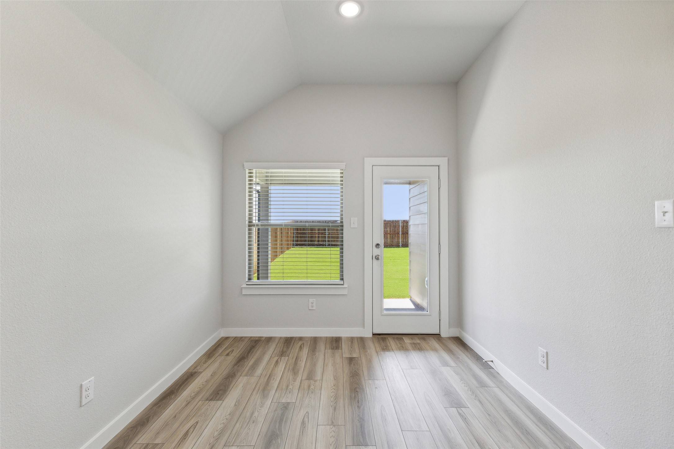 Seagoville, TX 75159,2123 Lone Star