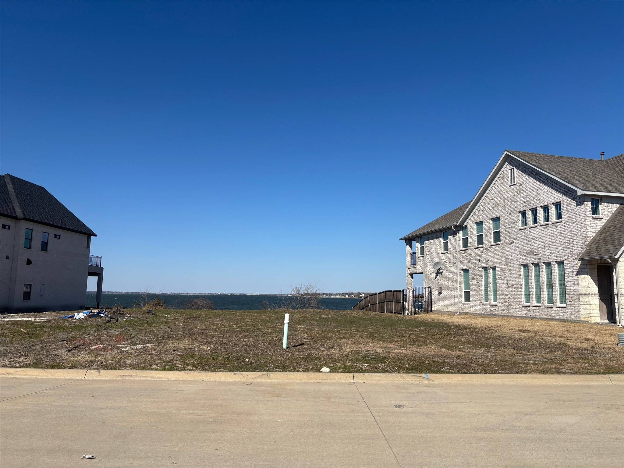 Forney, TX 75126,18100 Lakefront CT