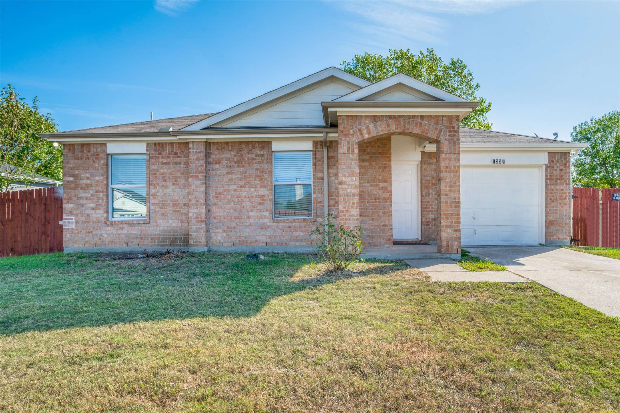 Dallas, TX 75217,1338 Hardned LN