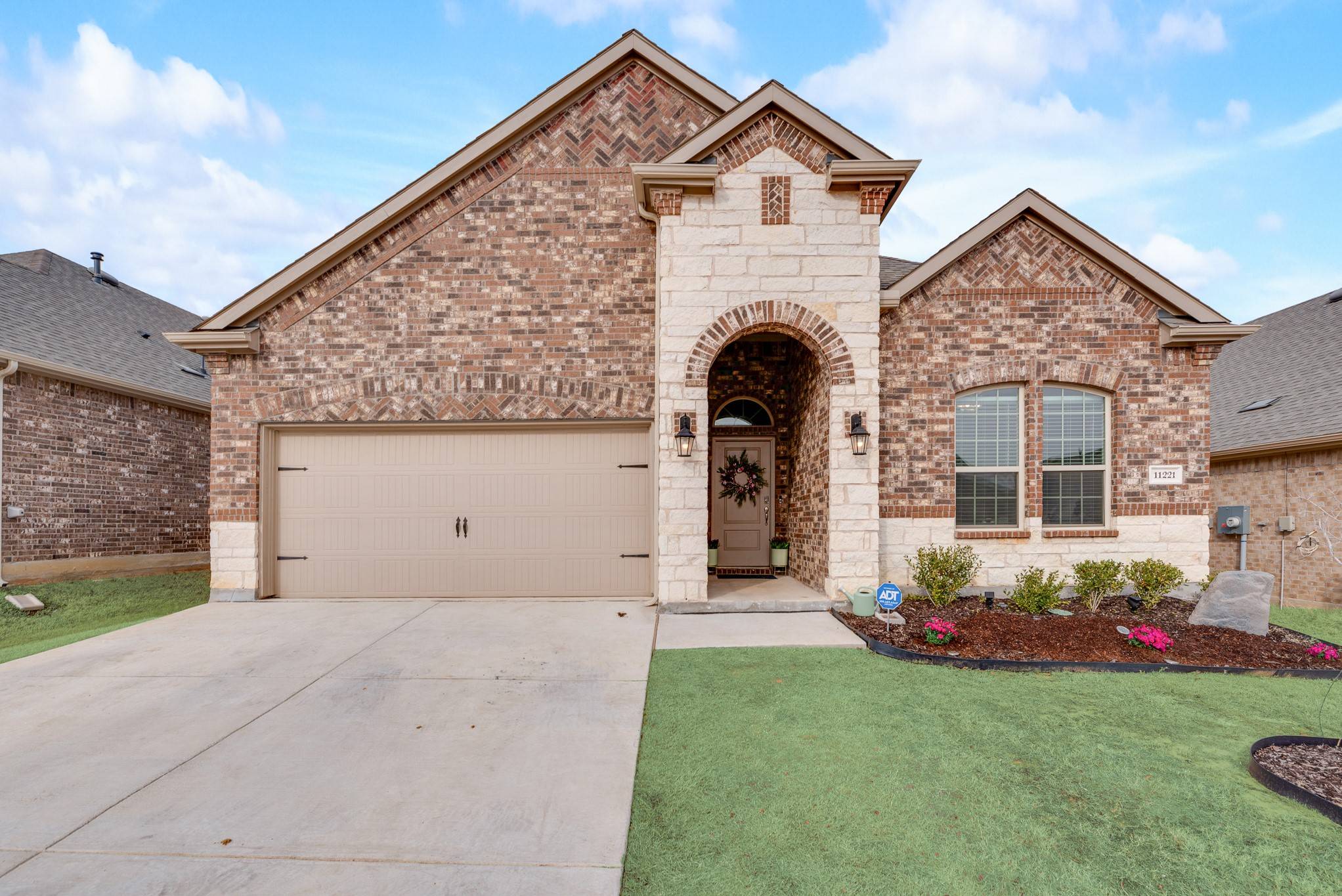 11221 Summer Rain BLVD, Aubrey, TX 76227