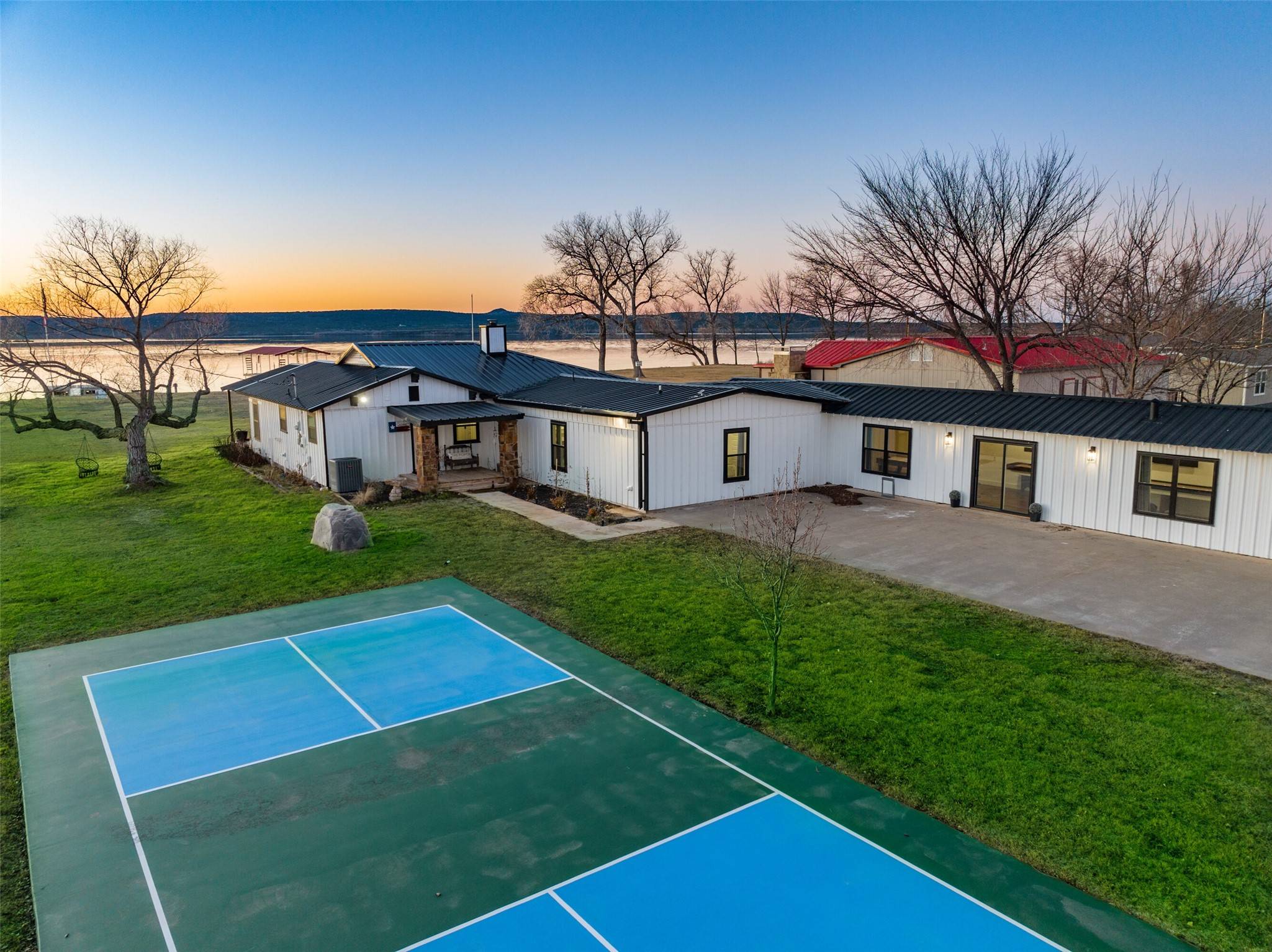 Graford, TX 76449,1169 Willow RD