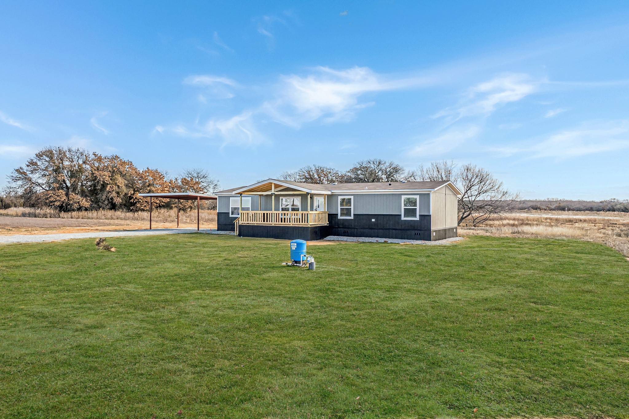 1905 Denver RD, Sunset, TX 76207