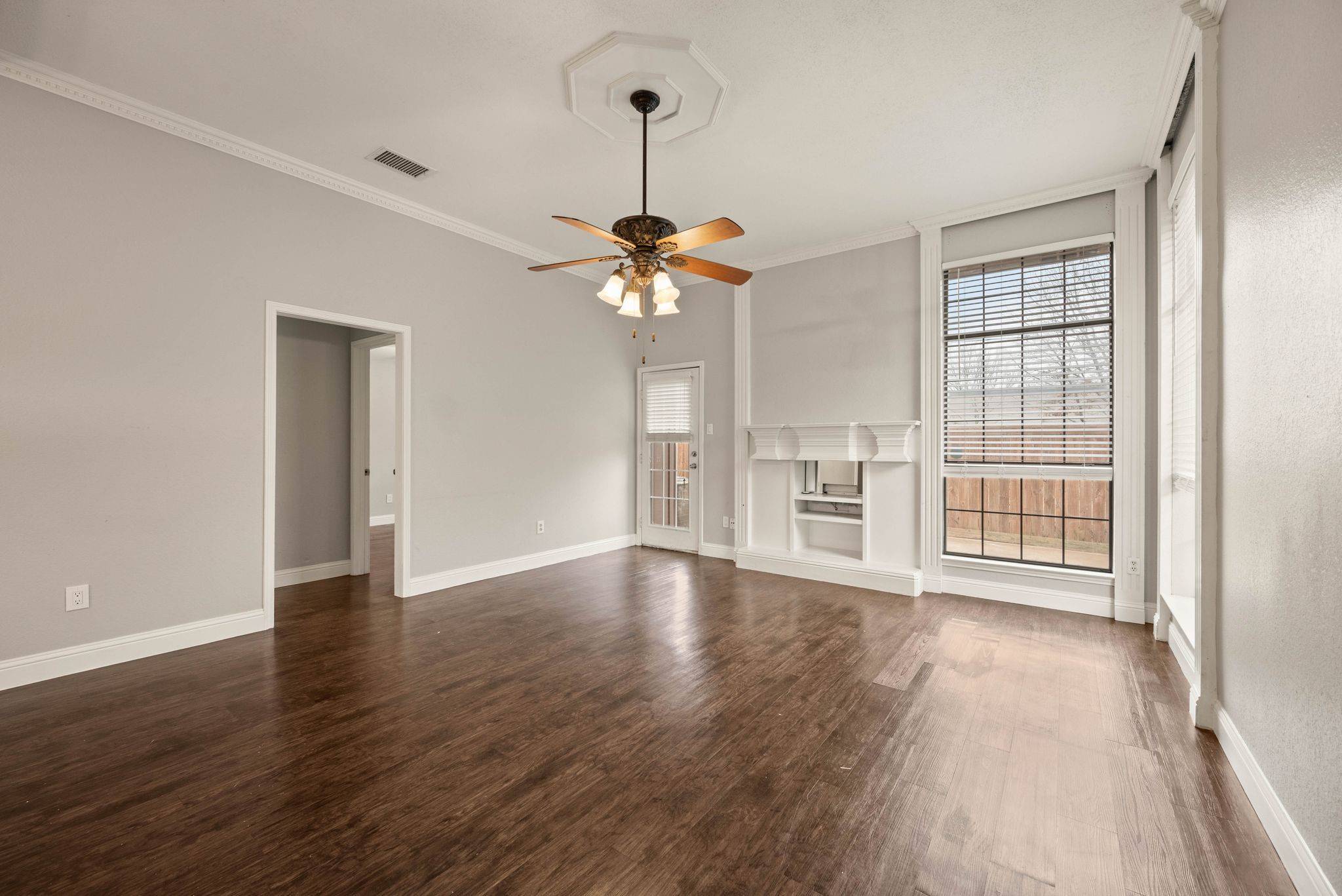 Mesquite, TX 75150,4240 Amy DR