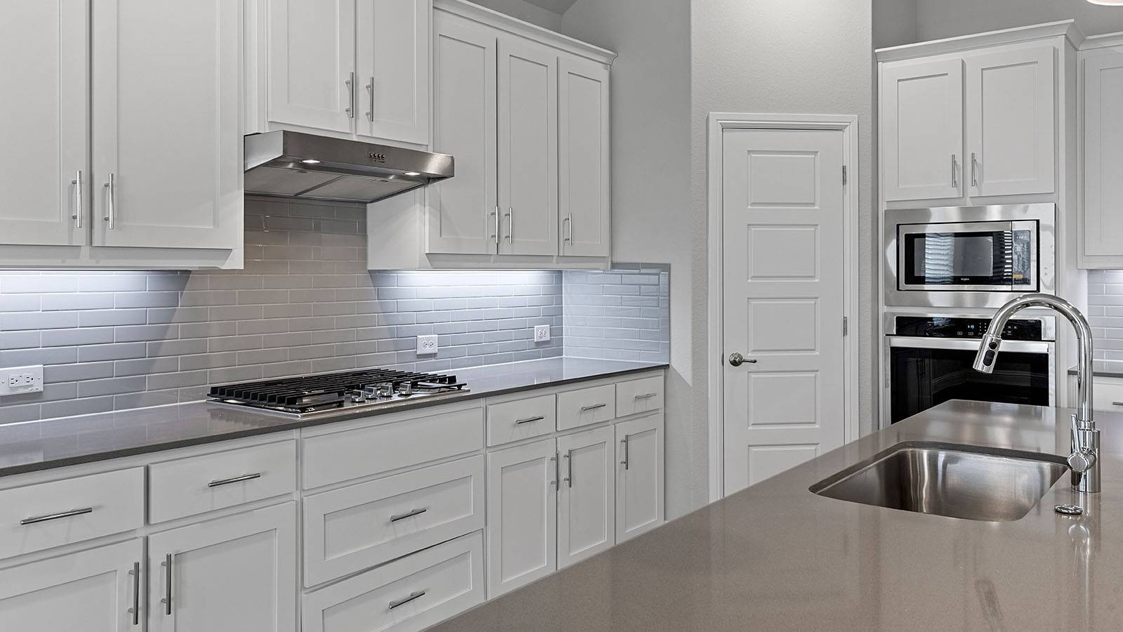 Justin, TX 76247,8708 LEAFY LN
