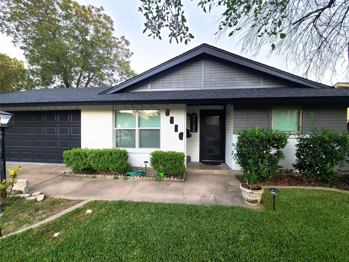 Dallas, TX 75238,8616 Charing Cross LN