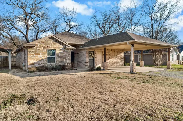 203 E 4th ST, Dodd City, TX 75438