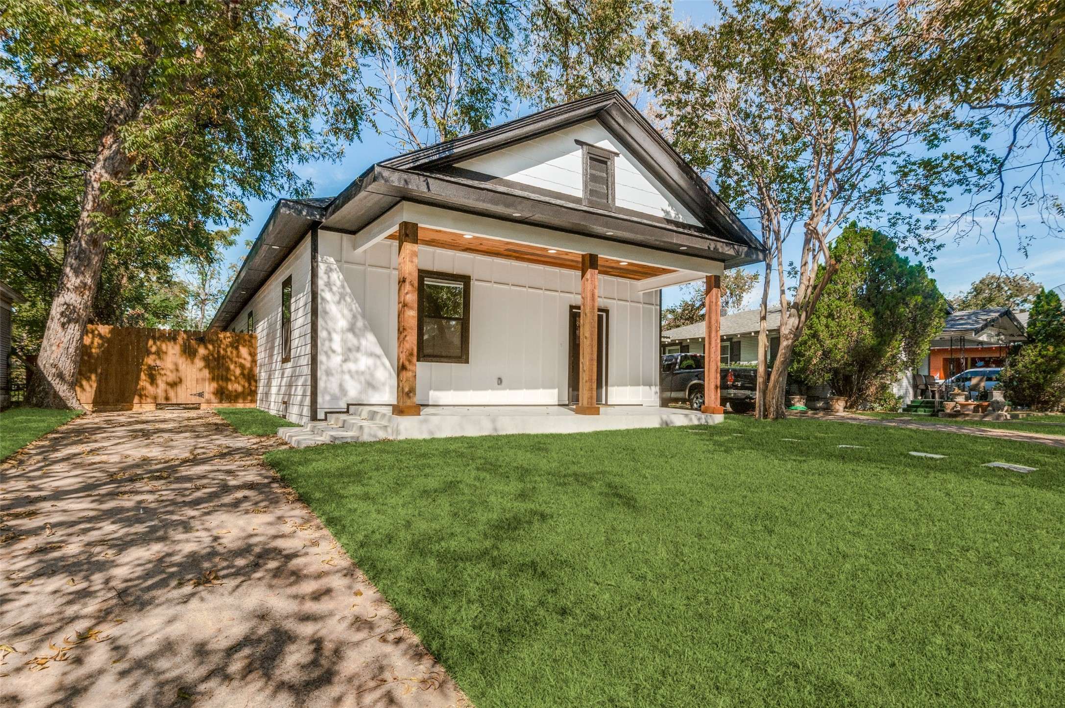 Dallas, TX 75223,4929 Garland AVE