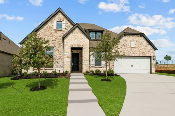 209 Vineyard LN, Midlothian, TX 76065